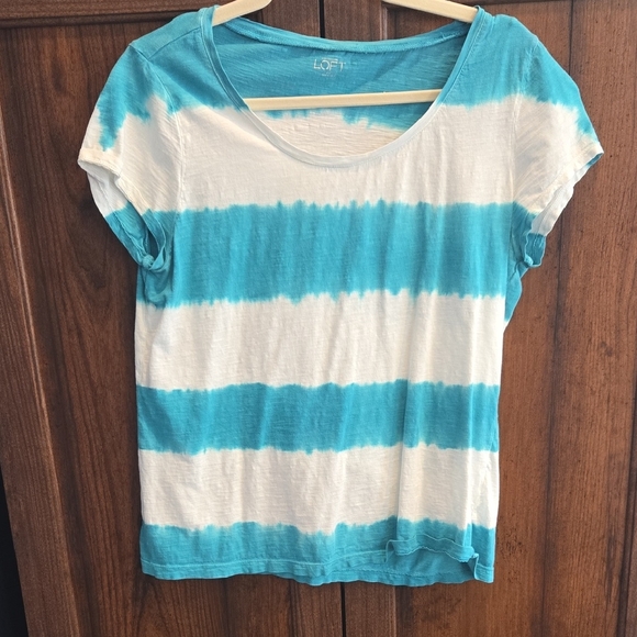 LOFT Tops - LOFT Teal and White Tie-Dye Short Sleeve Tee